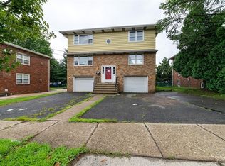 15 Wesley St, Passaic, NJ 07013