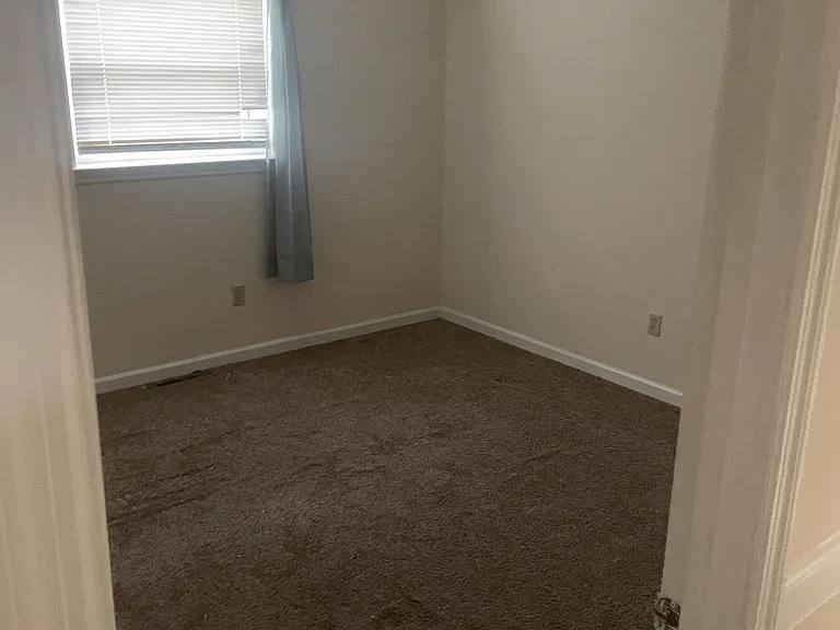 400 Pinnacle St — Photo 10
