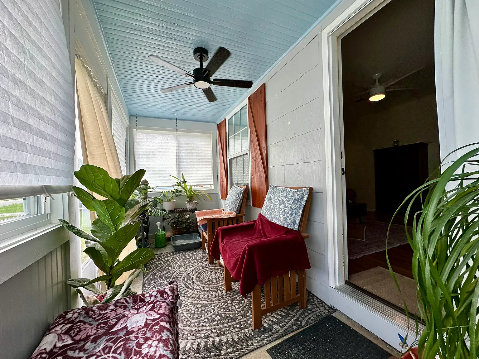 2 bed, 811 sqft, $1,550 — Photo 4