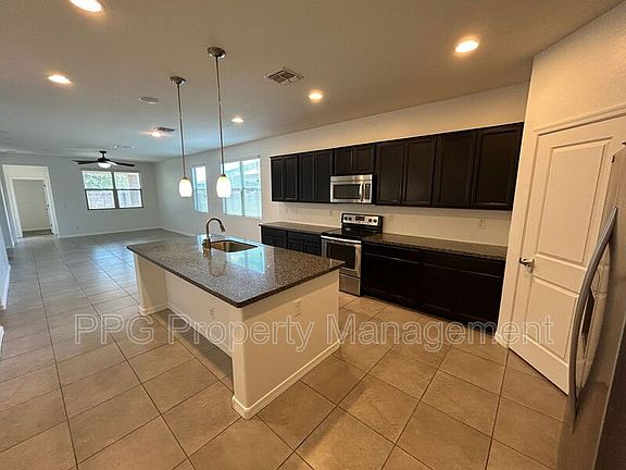 2nd image of 10319 W Hammond Ln