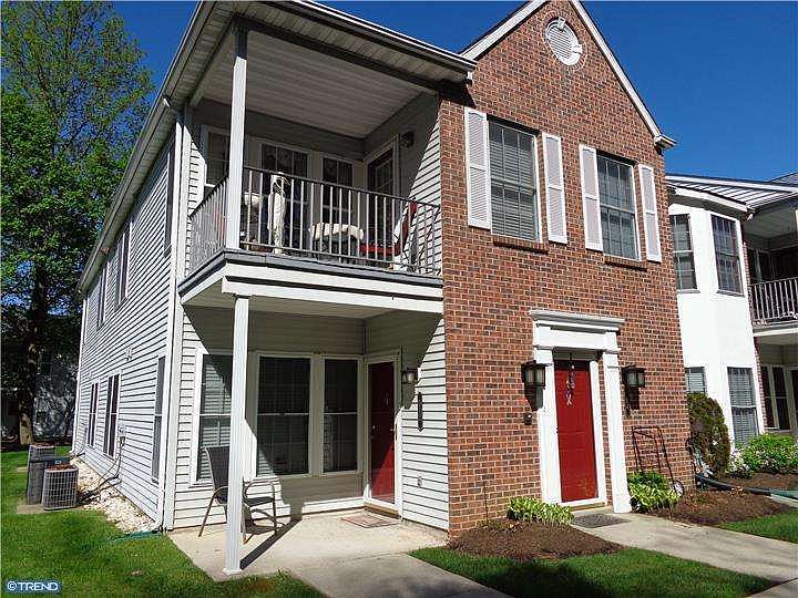 1st image of 512 Fountain Farm Ln