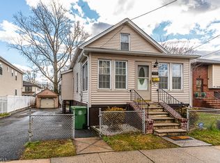 916 Middlesex St, Linden, NJ 07036