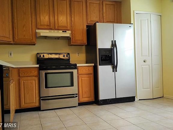 3rd image of 9273 Brewington Ln