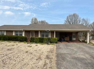 203 Francis Ave, Muscle Shoals, AL 35661