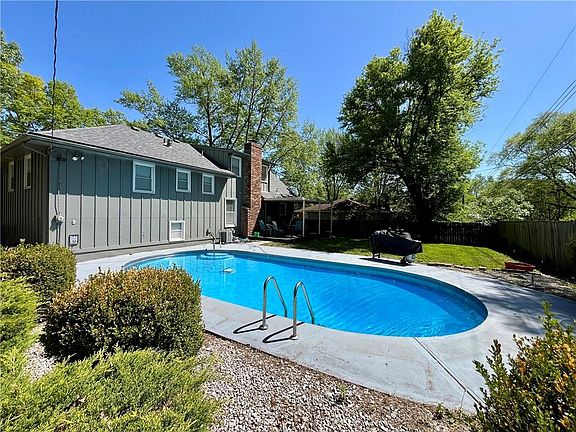 3rd image of 12816 Byars Rd