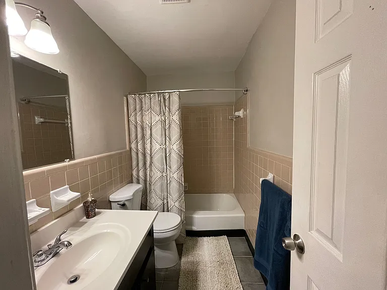 Apartment is unfurnished