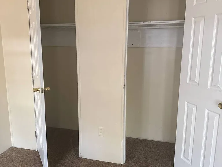 28 Westgate Cir — Photo 10