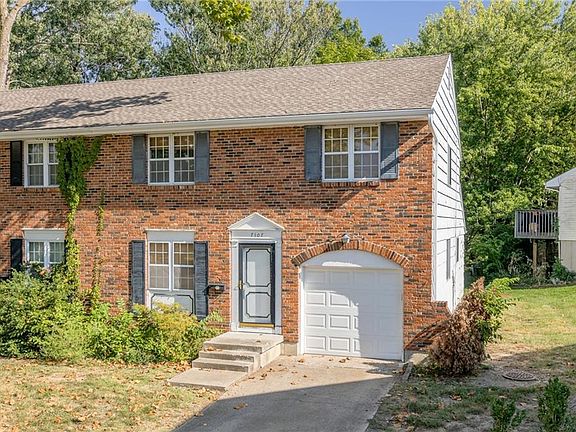 3rd image of 7107 NW Chapel Woods Ln