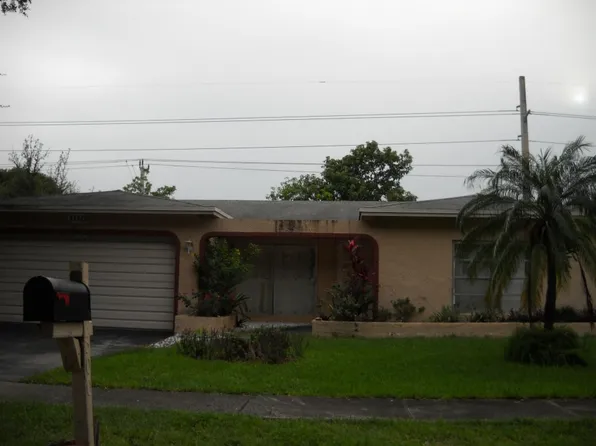 300 NW 91st Ave, Pembroke Pines, FL 33024