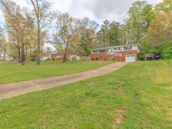 932 Marion St, Rossville, GA 30741