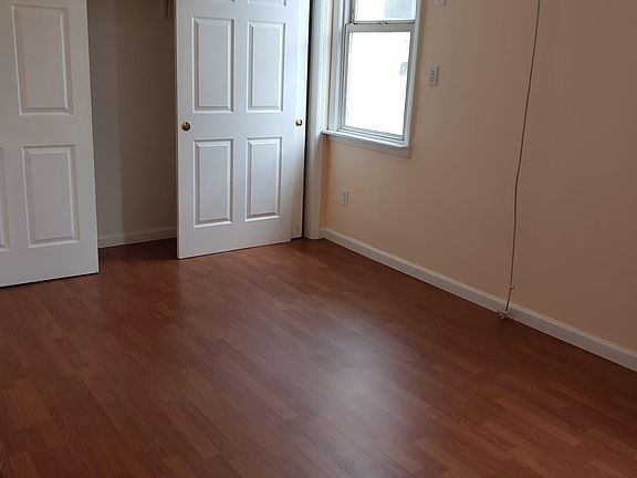 5th image of 1428 Hylan Blvd