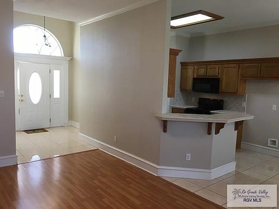 2nd image of 717 Country Dr