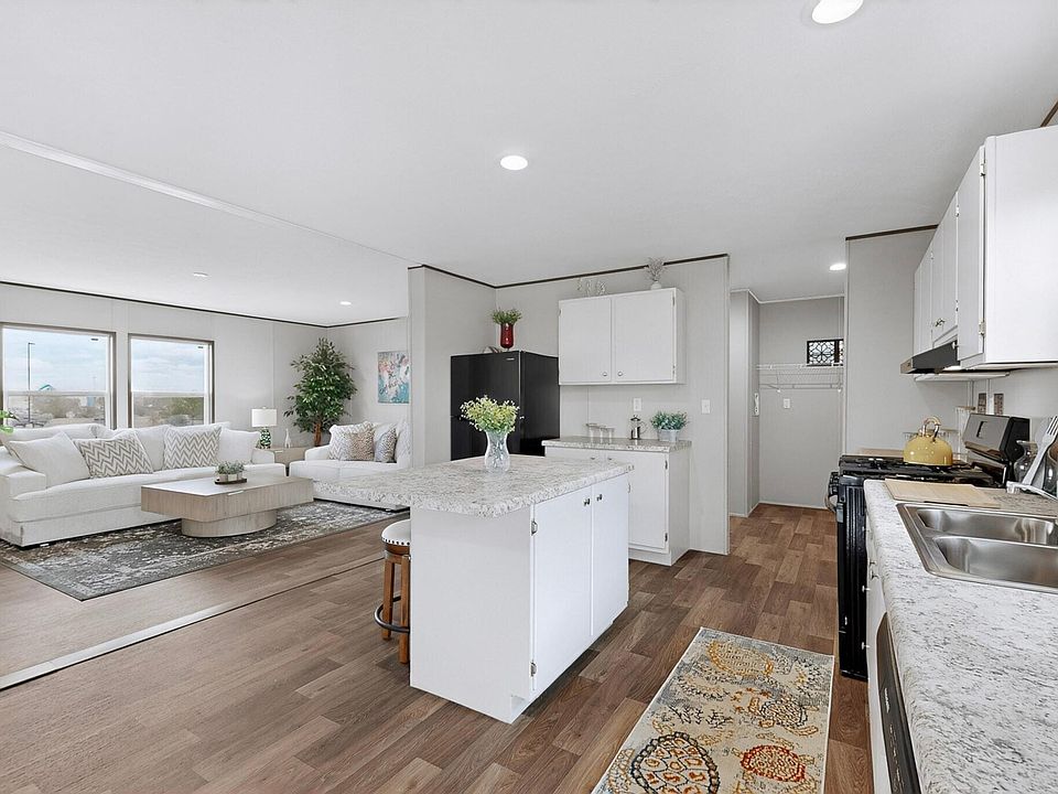 1st image of 22 El Prado Dr
