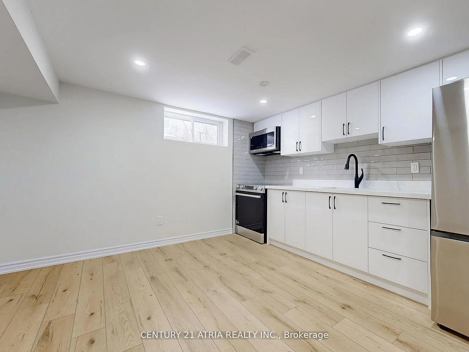 2 bed, $2,000 — Photo 2