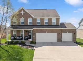 9755 Crooked Creek Dr, Centerville, OH