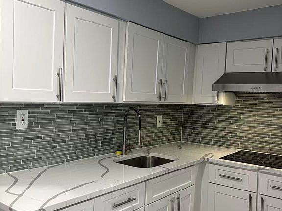 3rd image of 384 Berg Ave #1