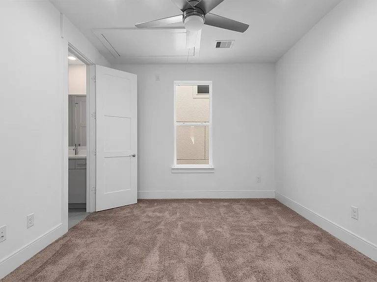 1211 Hickory St #E — Photo 14