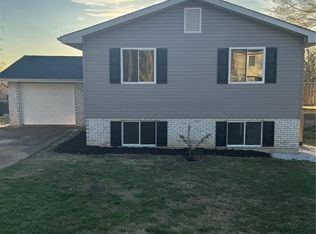 902 Glencoe Dr, Park Hills, MO 63601