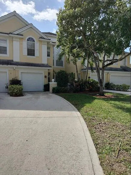 5471 Grand Park Pl #5471