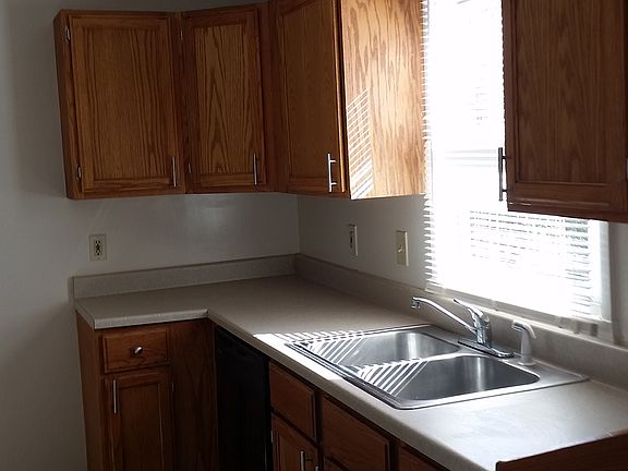5th image of 916 Mavor St