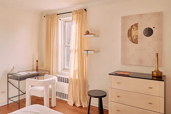 Sold by Upstairs Realty | media 4