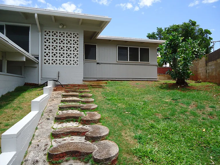 1595 Hoomoana Pl — Photo 2