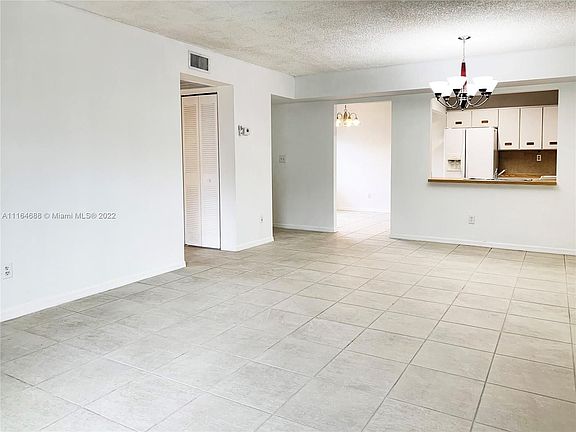 5th image of 439 NE 210th Circle Ter #10222