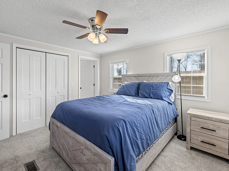 110 Couch St — Photo 11