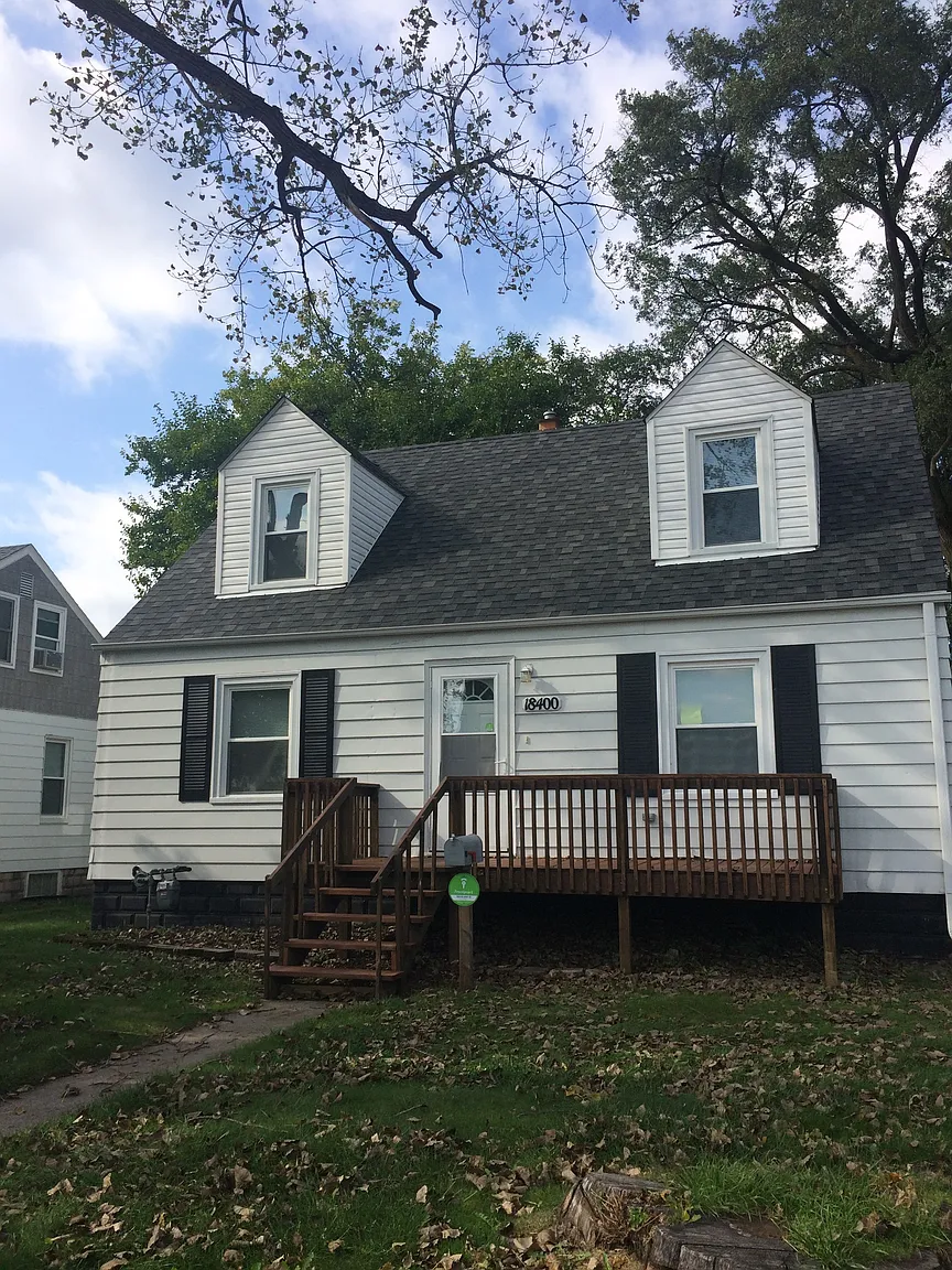 18400 Chicago Ave photo 1