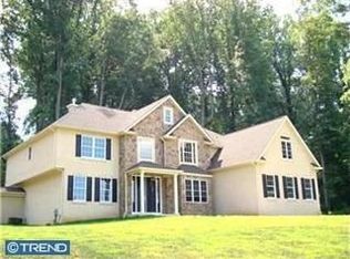 517 Buttonwood Dr, Downingtown, PA 19335
