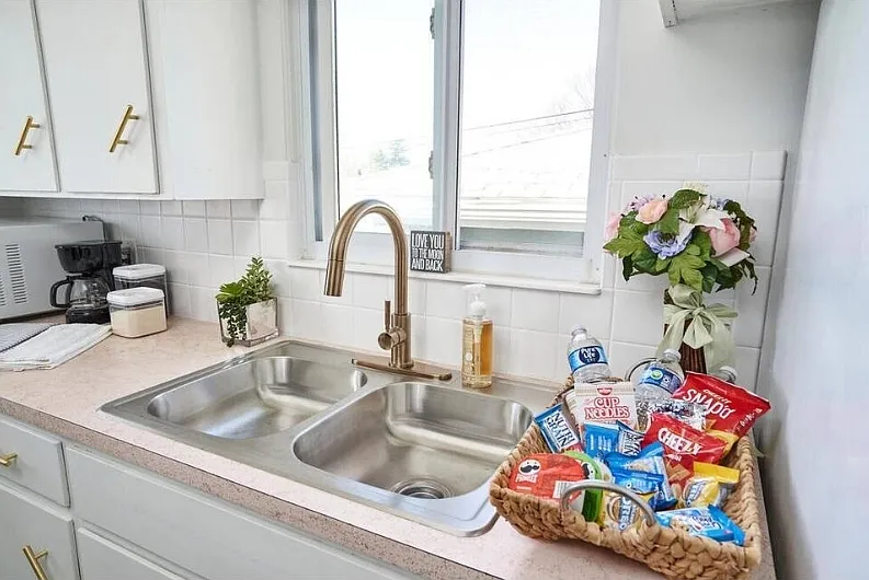 1 bed, 1000 sqft, $1,300 — Photo 4