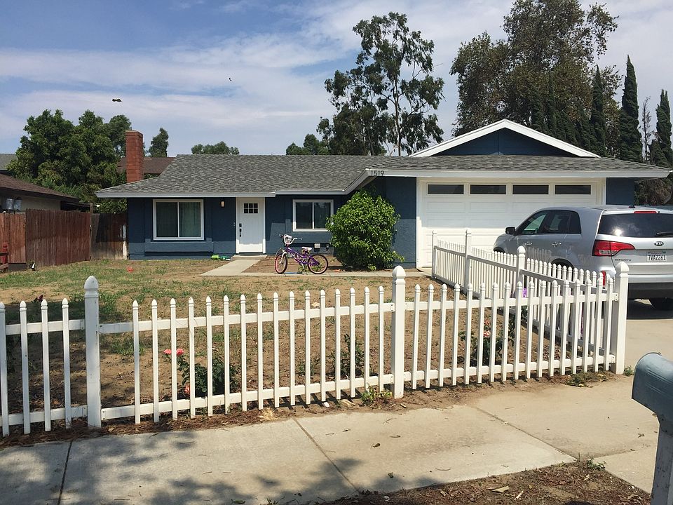 Completely renovated in/out!