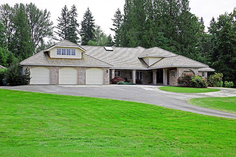 1st image of 13626 202nd Ave NE