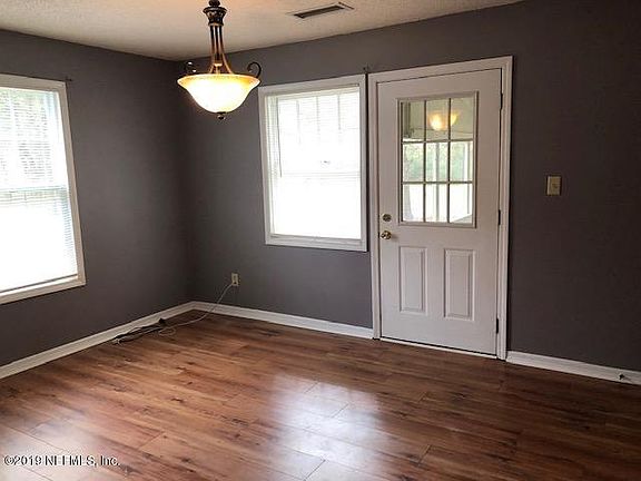4th image of 5036 Ravenwood Dr