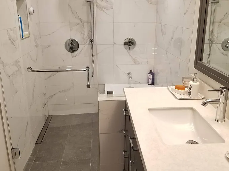 81 Amesbury Dr #BASEMENT — Photo 1