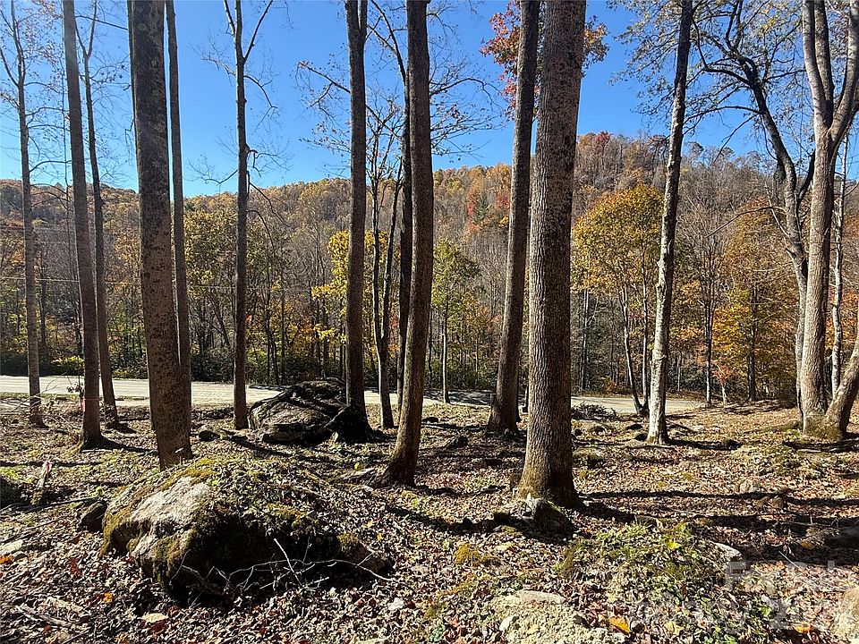 2nd image of 17 Sanctuary Trl