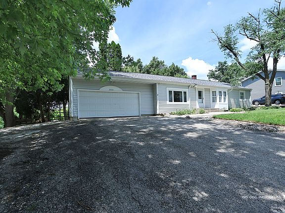 2nd image of 2801 Benjamin Dr