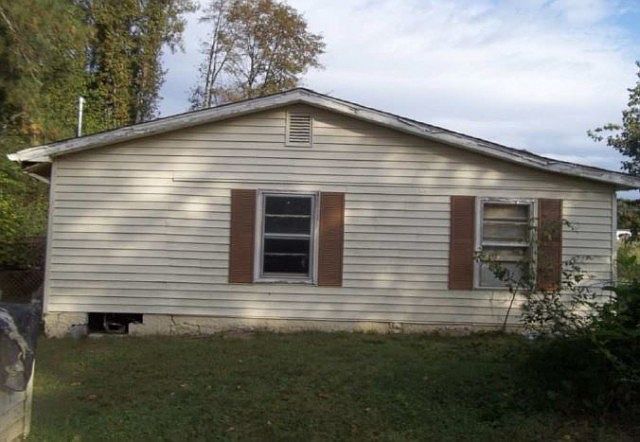 2nd image of 1252 New Hope Church Rd