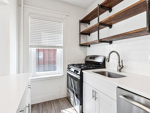4th image of 1350 N Ogden St APT 7