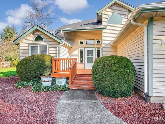 3rd image of 15213 111th Avenue Ct E