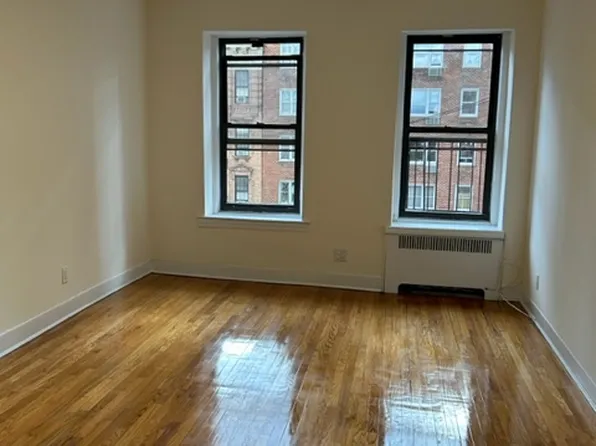 337 East 86th Street image 1 of 6