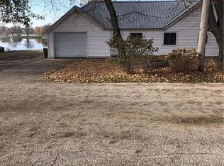285 Lakeshore Dr, Nashua, IA 50658