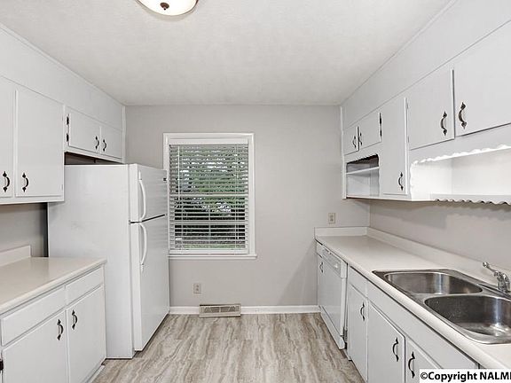 4th image of 11404 Hillwood Dr SE