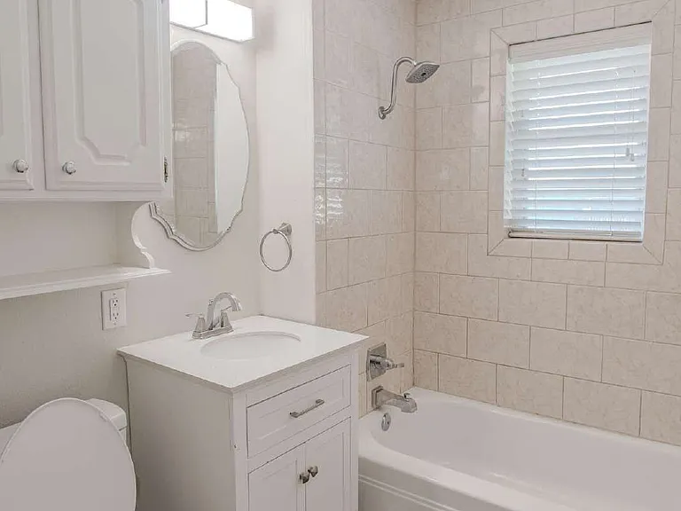 725 Butler St — Photo 12