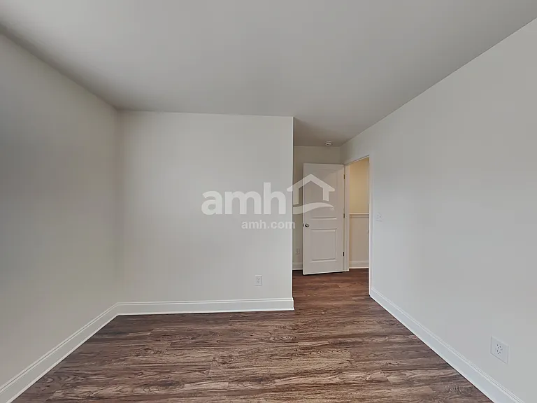 405 Levon Ct — Photo 20