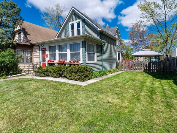 47 Lawson Ave W, Saint Paul, MN 55117