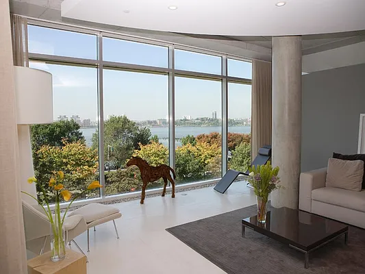 Rented by Sotheby's International Realty | media 5