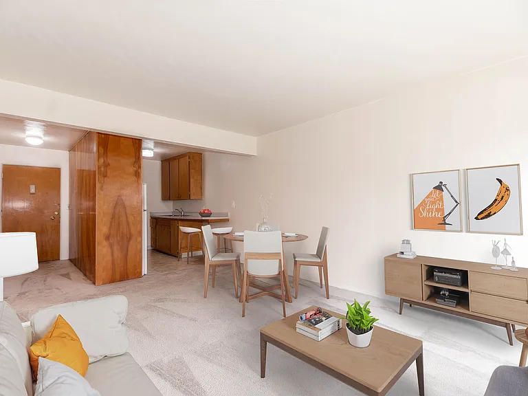 Nevada Villa Apartments — Photo 11