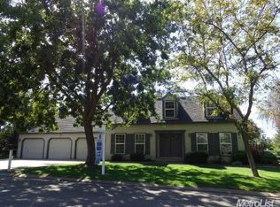 9805 Oak Knoll Dr, Oakdale, CA