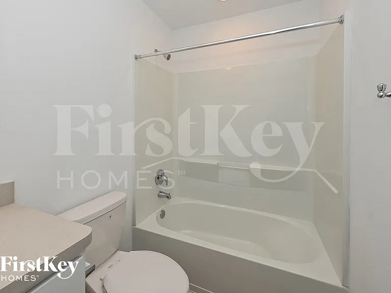 24215 Becker Hollow Ln — Photo 13